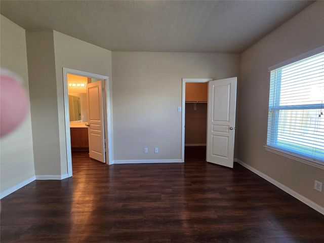 11126 Kingsnorth Drive, Tomball, TX 77375