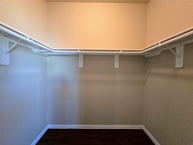 11126 Kingsnorth Drive, Tomball, TX 77375