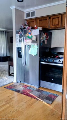 5635 Clippert Street, Dearborn Heights, MI 48125