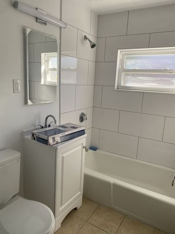 10 Flood Street B, Waltham, MA 02453