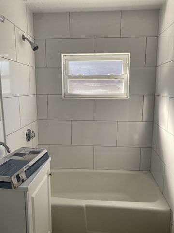 10 Flood Street B, Waltham, MA 02453