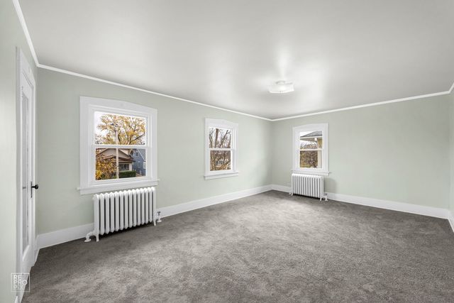 727 N Ridgeland Avenue, Oak Park, IL 60302