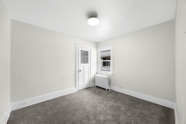 727 N Ridgeland Avenue, Oak Park, IL 60302