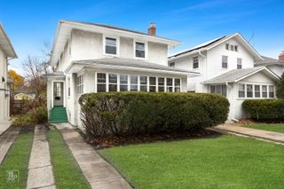727 N Ridgeland Avenue, Oak Park, IL 60302