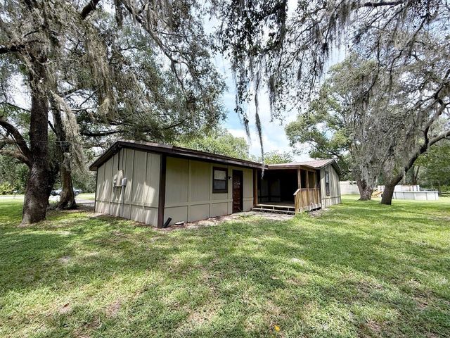 33248 RIDGE MANOR BOULEVARD, Dade City, FL 33523