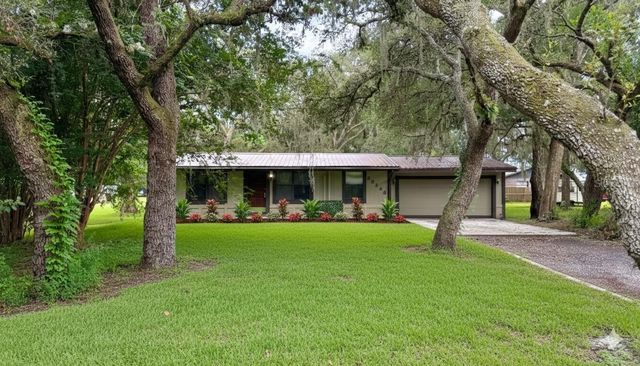 33248 RIDGE MANOR BOULEVARD, Dade City, FL 33523