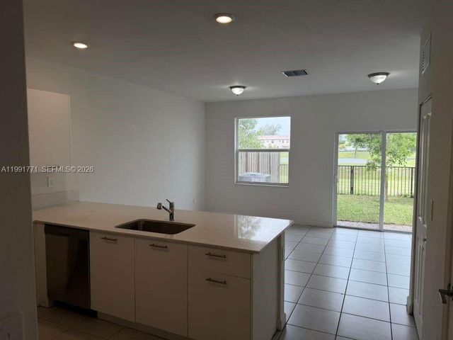 12436 NW 23rd Ct, Miami, FL 33167