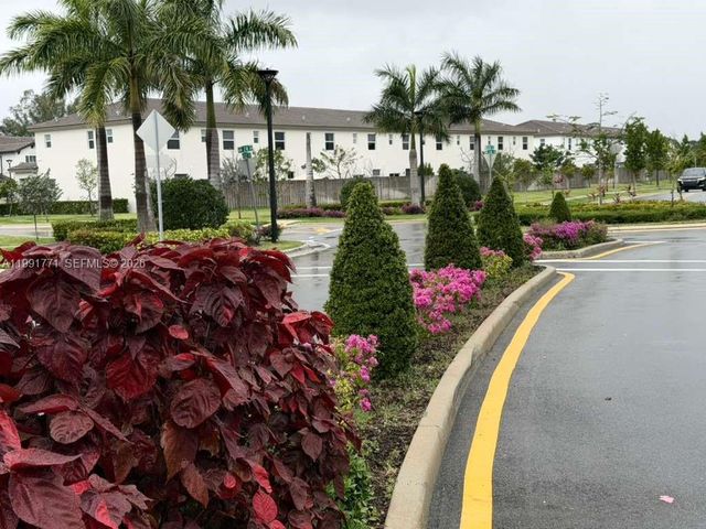 12436 NW 23rd Ct, Miami, FL 33167