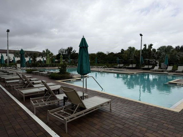 12436 NW 23rd Ct, Miami, FL 33167