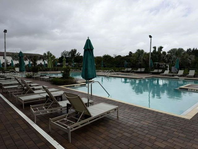 12436 NW 23rd Ct, Miami, FL 33167