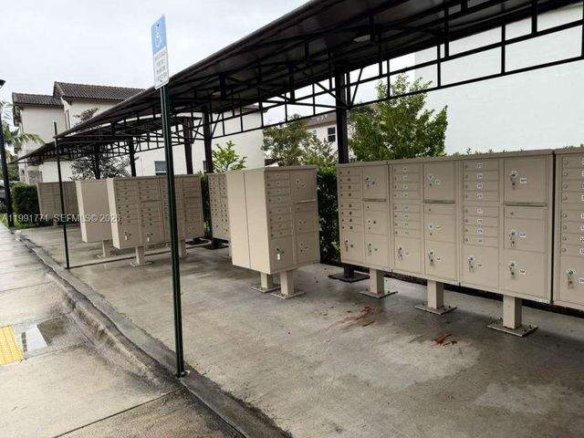 12436 NW 23rd Ct, Miami, FL 33167