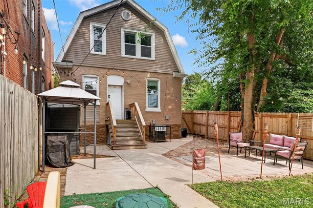 2865 Texas Avenue, St Louis, MO 63118