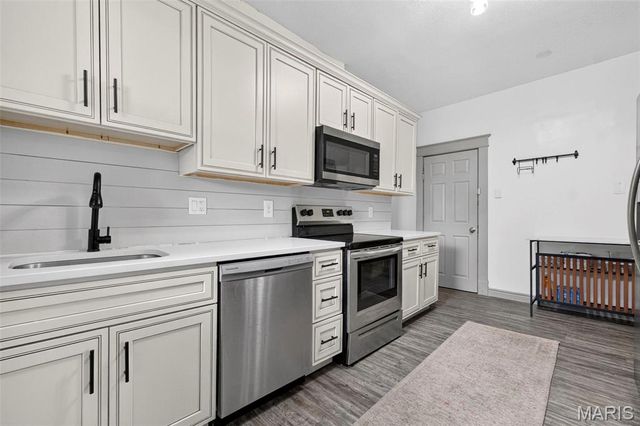 2865 Texas Avenue, St Louis, MO 63118