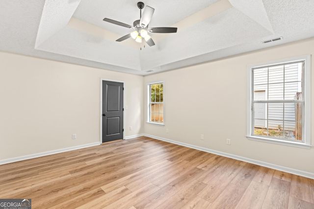 38 Park Forest Curve, Newnan, GA 30265