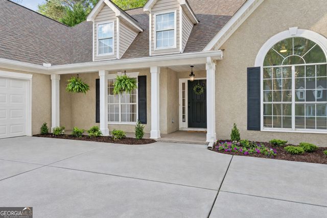 38 Park Forest Curve, Newnan, GA 30265