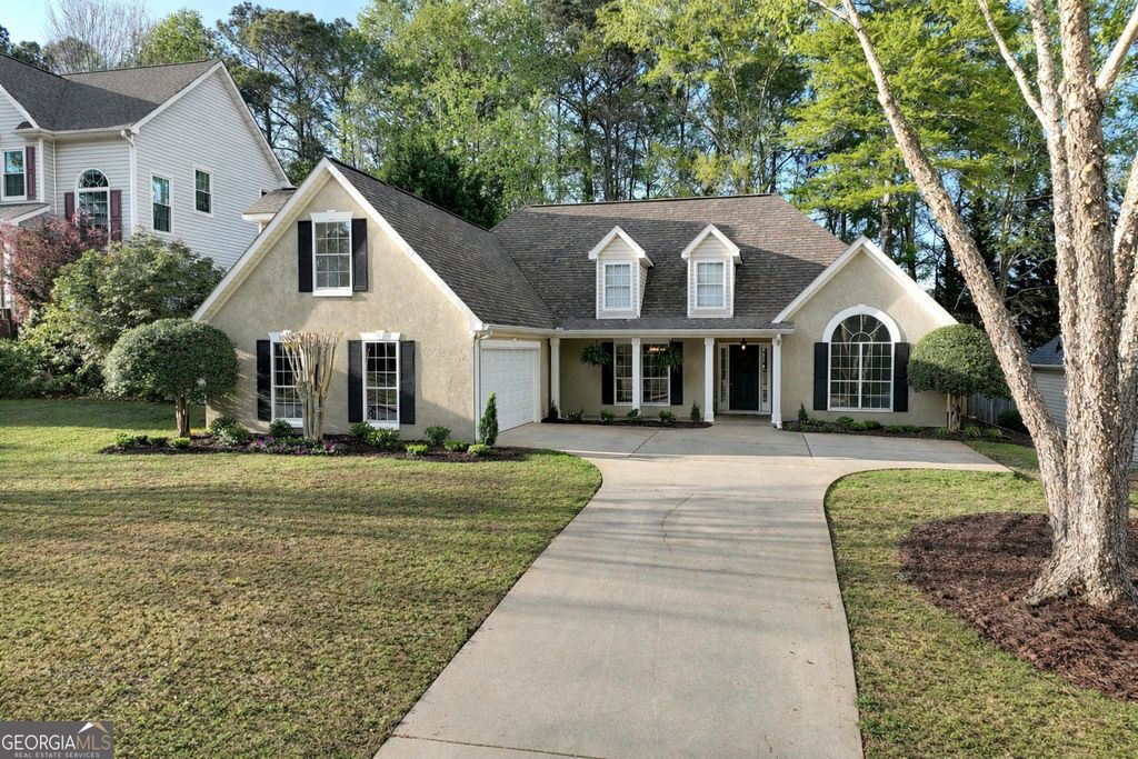 38 Park Forest Curve, Newnan, GA 30265
