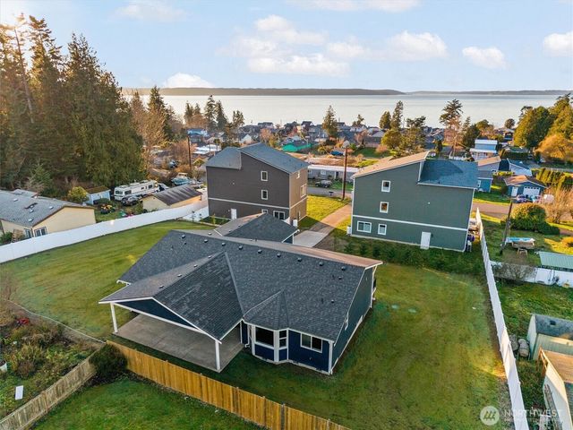 150 Henning Drive, Camano Island, WA 98282