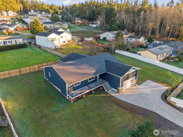 150 Henning Drive, Camano Island, WA 98282