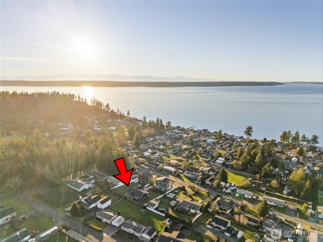 150 Henning Drive, Camano Island, WA 98282