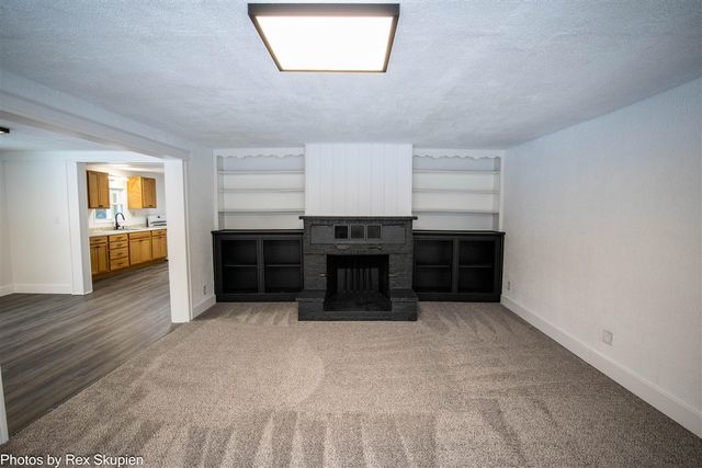 1861 E Monroe Street, White Cloud, MI 49349