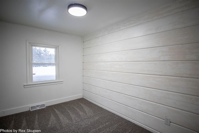 1861 E Monroe Street, White Cloud, MI 49349