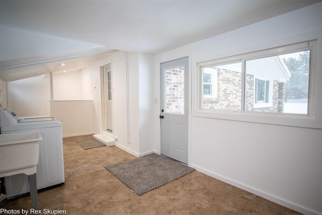 1861 E Monroe Street, White Cloud, MI 49349