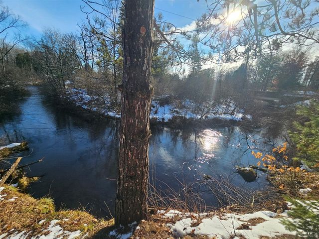 1861 E Monroe Street, White Cloud, MI 49349