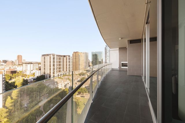 3130 N Harwood Street 1805, Dallas, TX 75201