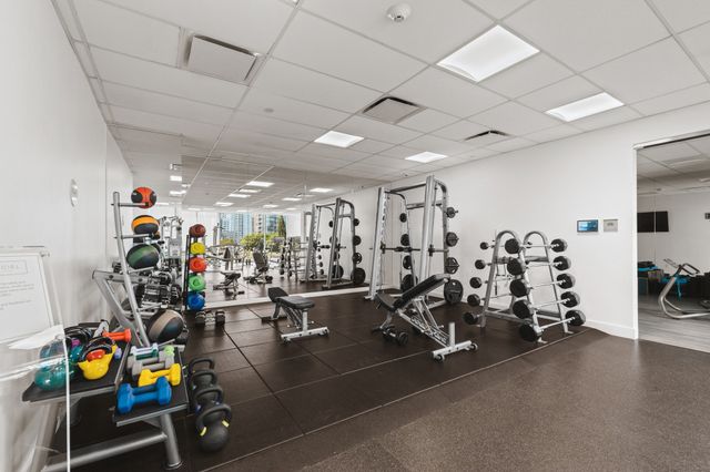 3130 N Harwood Street 1805, Dallas, TX 75201