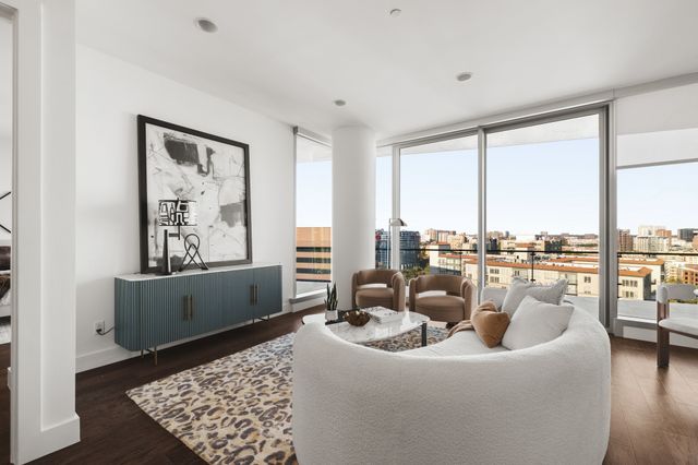 3130 N Harwood Street 1805, Dallas, TX 75201
