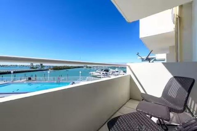 7904 W Dr 214 214, North Bay Village, FL 33141