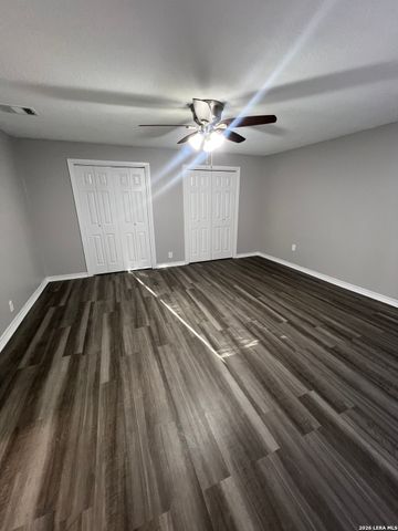 909 W Crockett, Beeville, TX 78102