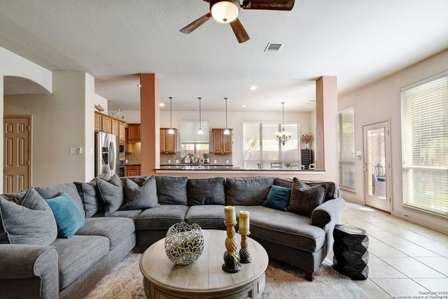 15814 HACHITA BLANCO, Helotes, TX 78023