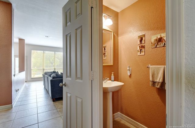 15814 HACHITA BLANCO, Helotes, TX 78023