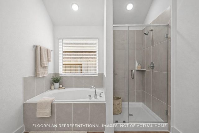 2203 Lone Bronco Boulevard, Rosenberg, TX 77471