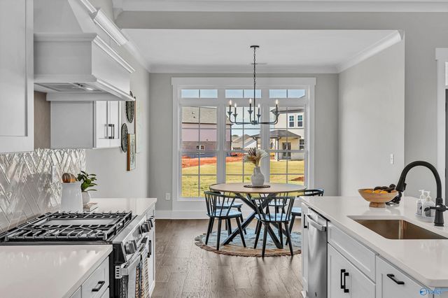 101 Pine Edge Way, New Market, AL 35761