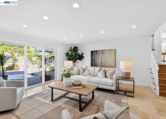 976 Richard Ln, Danville, CA 94526