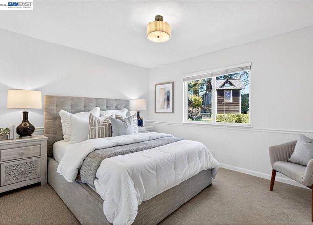 976 Richard Ln, Danville, CA 94526