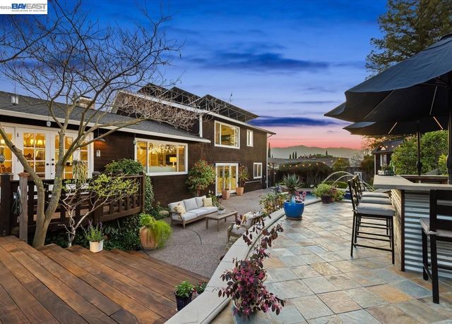 976 Richard Ln, Danville, CA 94526