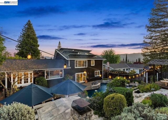 976 Richard Ln, Danville, CA 94526