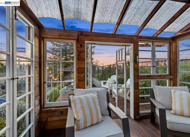 976 Richard Ln, Danville, CA 94526