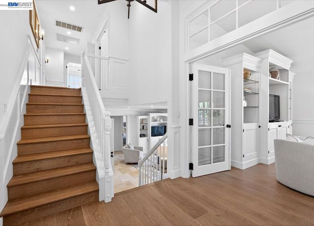 976 Richard Ln, Danville, CA 94526