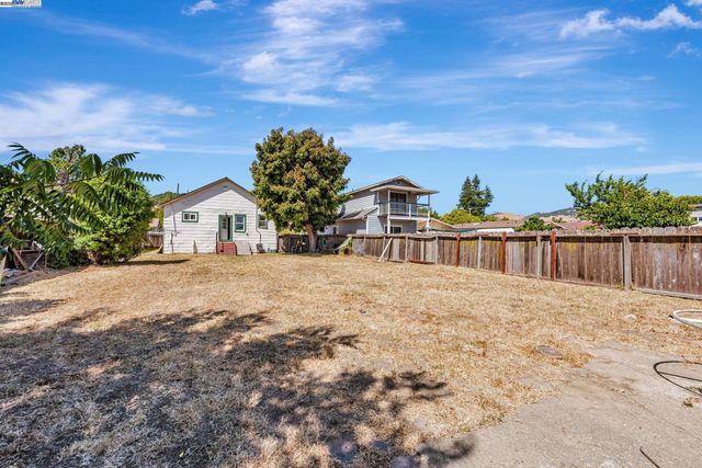 37373 3rd St, Fremont, CA 94536