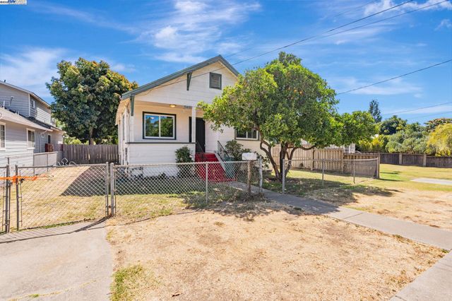 37373 3rd St, Fremont, CA 94536