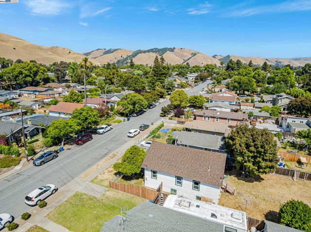 37373 3rd St, Fremont, CA 94536