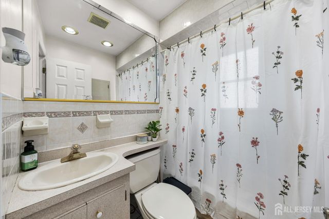 50 Ernest Street, Nutley, NJ 07110
