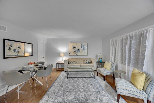 20813 Homeland Road, Matteson, IL 60443