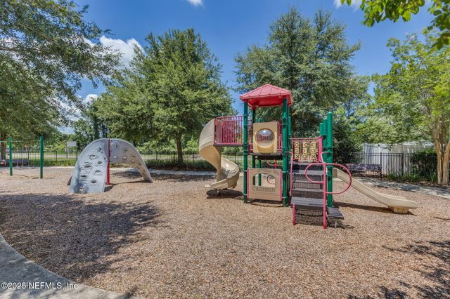 1967 PEBBLE POINT Drive, Green Cove Springs, FL 32043