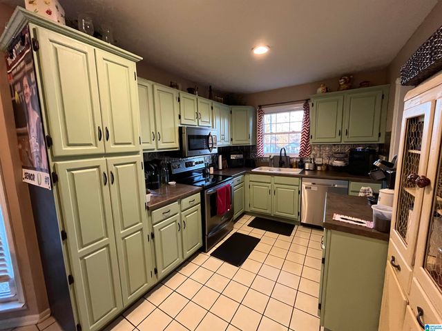 1001 GENE ROSE STREET, Sylacauga, AL 35151