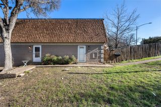 2304 Barton Village CIR 101, Austin, TX 78704
